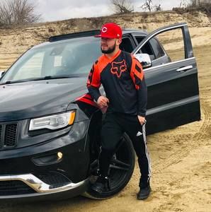 Meet your Posher, Jonathan